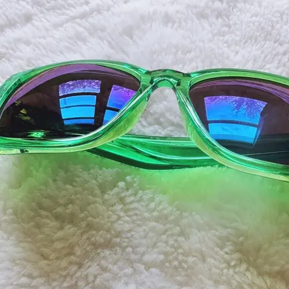 Cerise Bright Green Mirrored Sunglasses - Picture 3 of 15